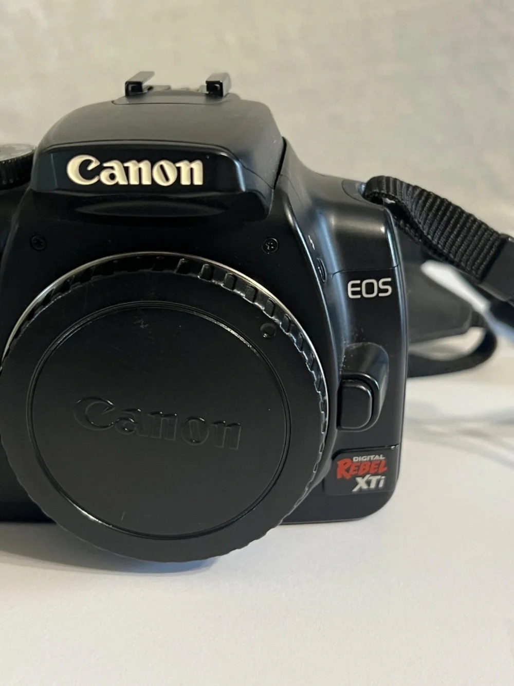 CANON EOS Digital Rebel Xti 400 D